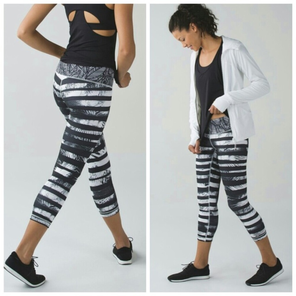 •{Lululemon} Wunder Under Crop - Shady Palms•